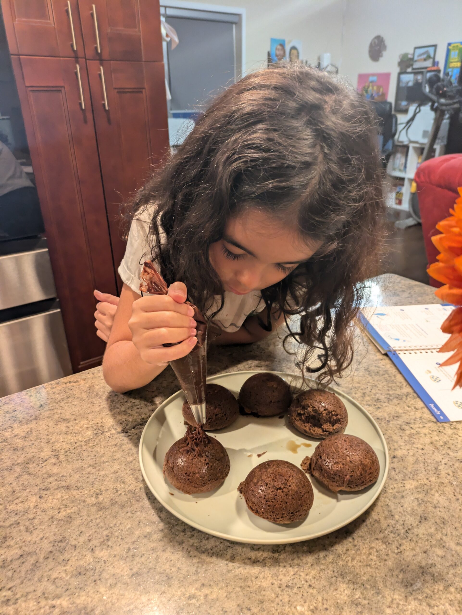 PXL_20241003_231640822.MP